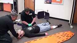 
	پاورپوینت ارزیابی بیمار ترومایی و داخلی
