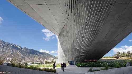 پروژه و تحقیق-  اصول ساخت و ساز سازه های بتنی- در 88 صفحه-pdf