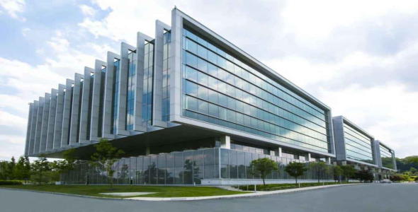 
	تحقیق بررسی انواع ساختمان ها و اجزای آن
