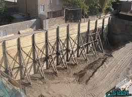 
	پاورپوینت خاکبرداری و سازه های نگهبان
