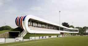 
	پاورپوینت مجموعه ورزشی استریجپ
