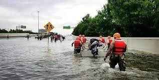 
	پاورپوینت بهداشت در بلايا و سوانح
