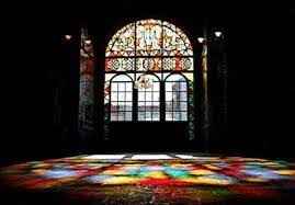 
	پاورپوینت نور و معماری
