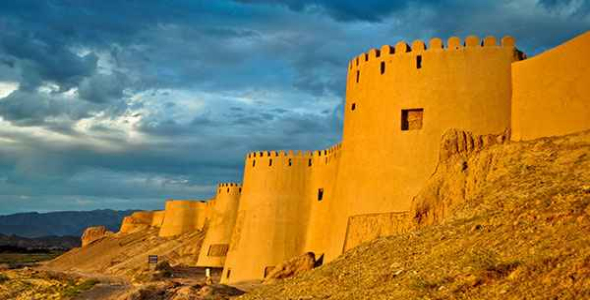 
	تحقیق پيشينه تاريخي شهرستان اسفراين
