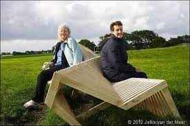 
	پاورپوینت تحلیل مبلمان شهری نیمکت
