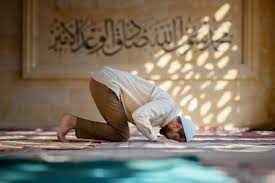 
	پاورپوینت آثار نماز و عواقب ترک آن
