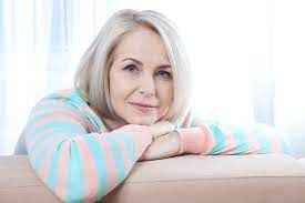 
	پاورپوینت درمان‌هاي غير استروژني در يائسگي
