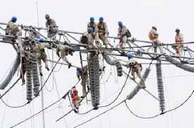 
	تحقیق مزايا و كاربرد برقگيرها در خطوط انتقال فشار قوي
