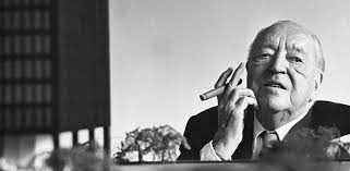 
	پاورپوینت بررسی آثارلودویگ میس فن در روهه
