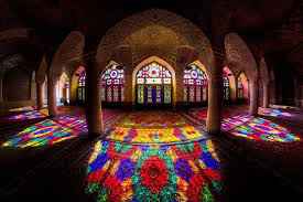 
	تحقیق رابطه بین ادبیات و معماری
