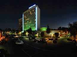 
	پاورپوینت هتل استقلال تهران
