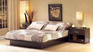 
	پاورپوینت دکوراسیون در اتاق خواب
