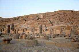 
	پاورپوینت پرسپولیس و آکروپلیس
